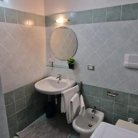 Grazioso Bilocale Climatizzato A 5 Min Di Auto Da Apartment